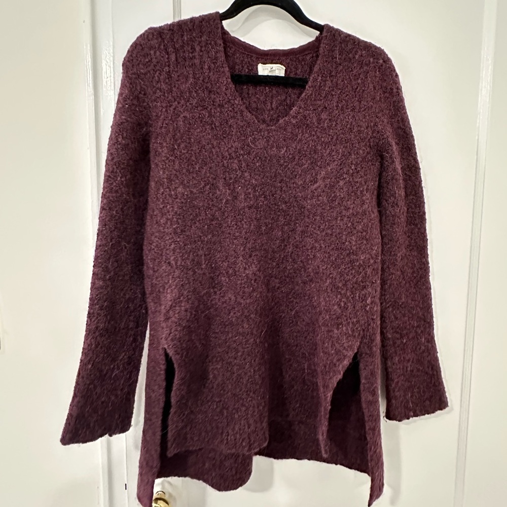 Lou & Grey Maroon V-Neck Sweater